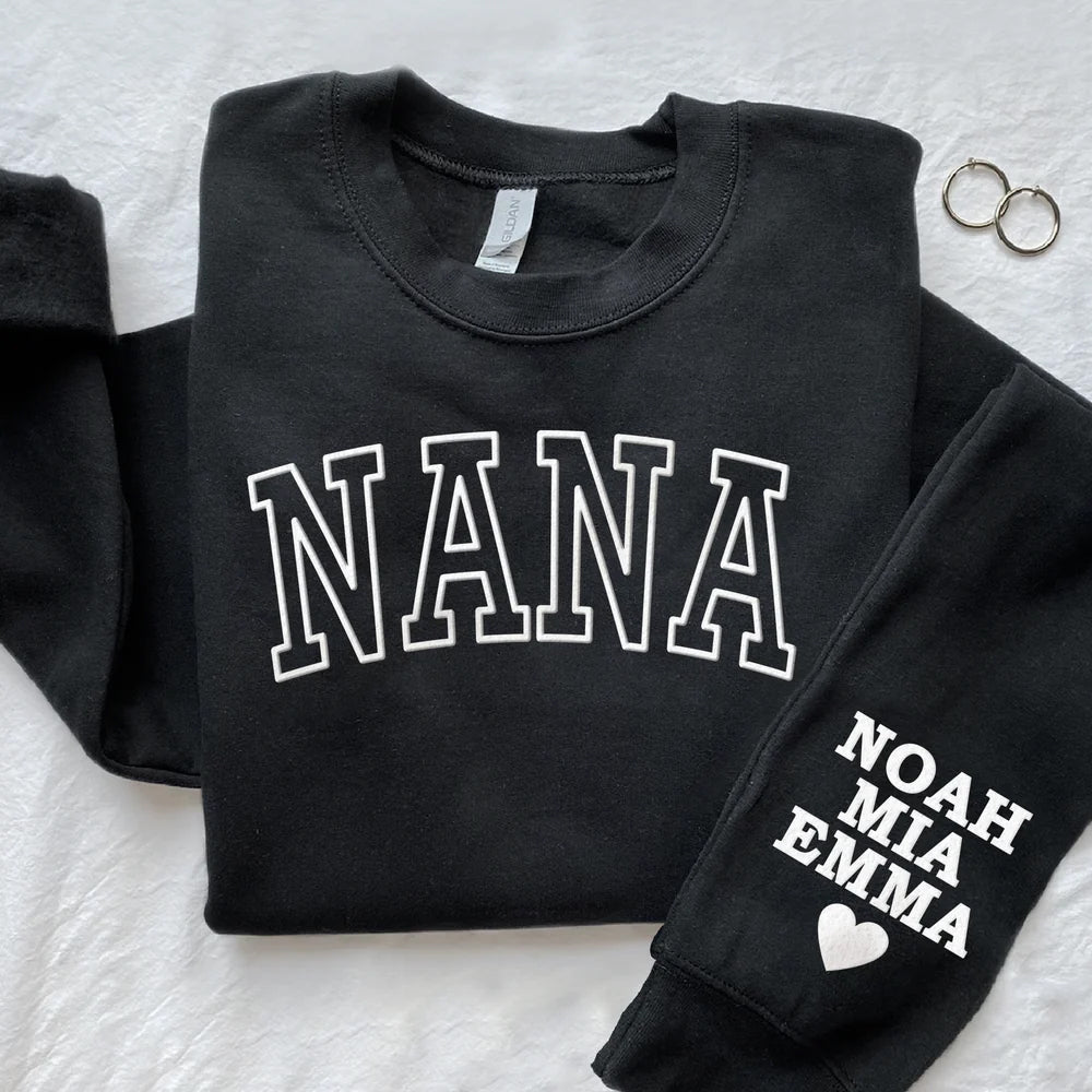 Personalized Mama Sweatshirt with Kid Names on Sleeve, Mothers Day Gift, Birthday Gift for Mom, New Mom Gift, Minimalist Cool Mom Sweater