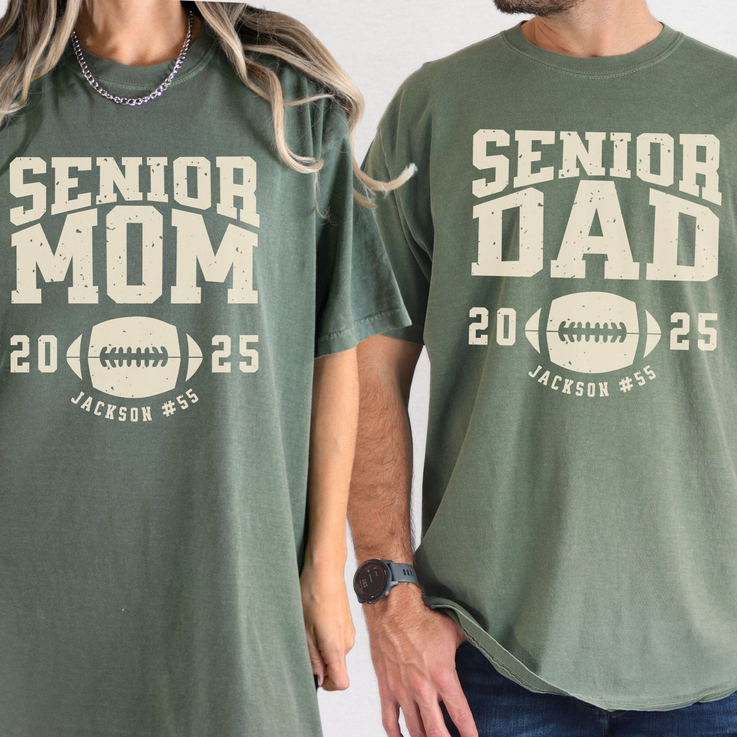 Custom Football Dad/Mom Shirt, Mom Football Tee,Sports Mom/Dad Tee，Custom Comfort Colors Tee